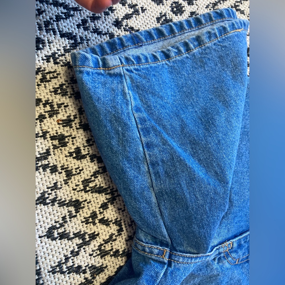Eddie Bauer Blue Denim Shorts - Picture 4 of 5